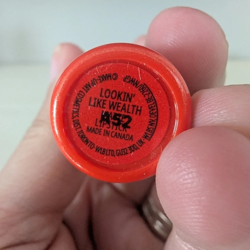 MAC Cosmetics Lookin Like Wealth Special Edition Lipstick